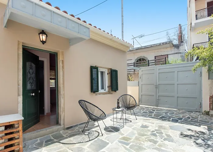 Nikas Guest House